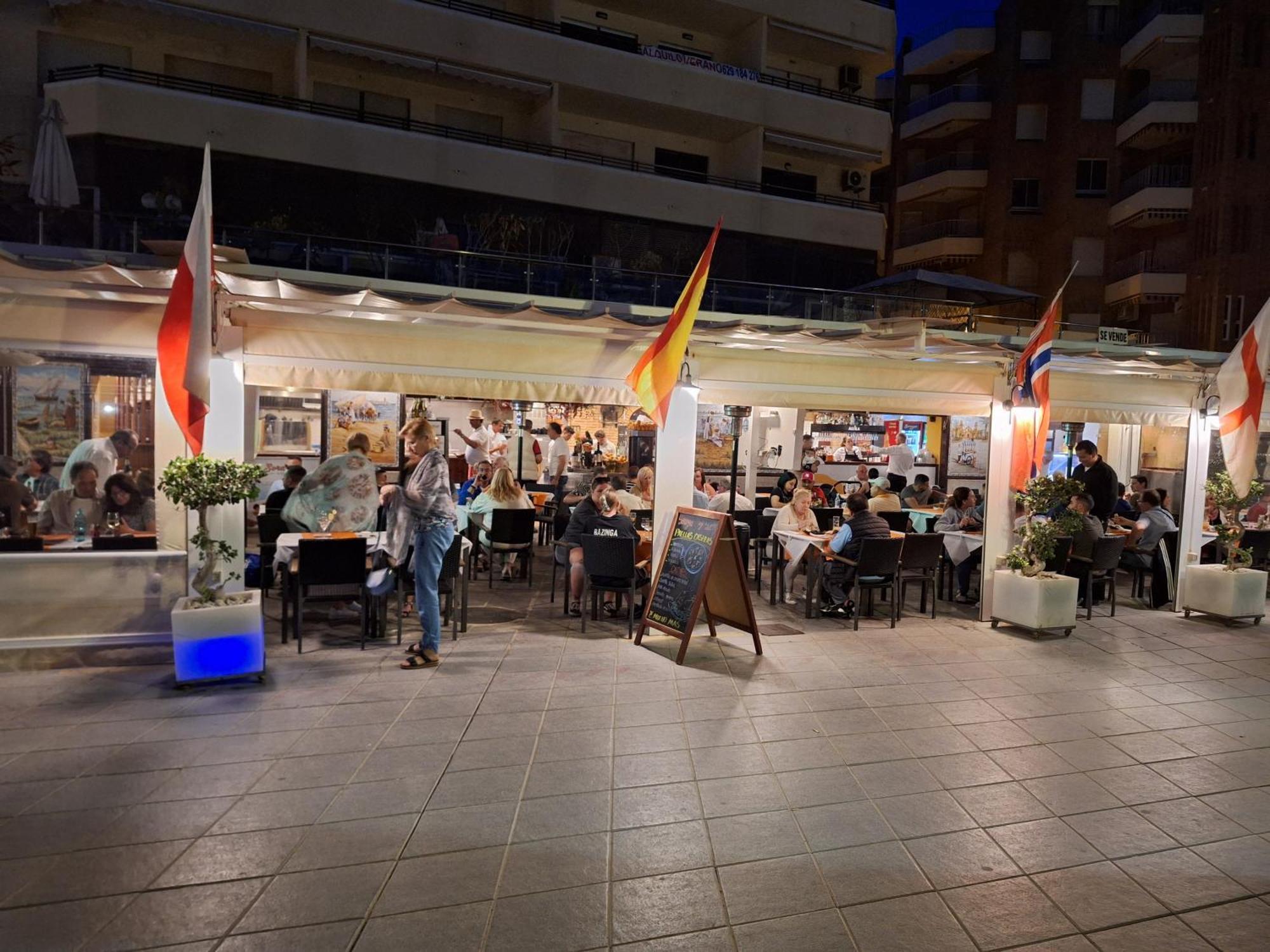 Apartamento 1A Linea Anri Torrevieja Kültér fotó