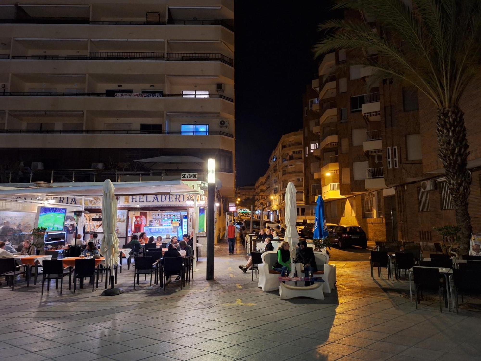 Apartamento 1A Linea Anri Torrevieja Kültér fotó
